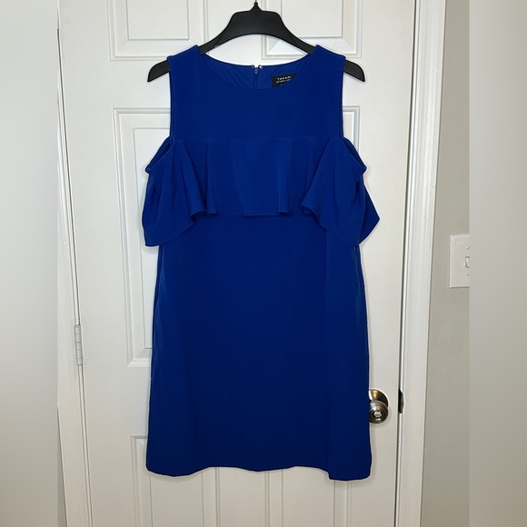 Like new Tahari Arthur S. Levine Dress Royal Blue Size 16 - Picture 2 of 4